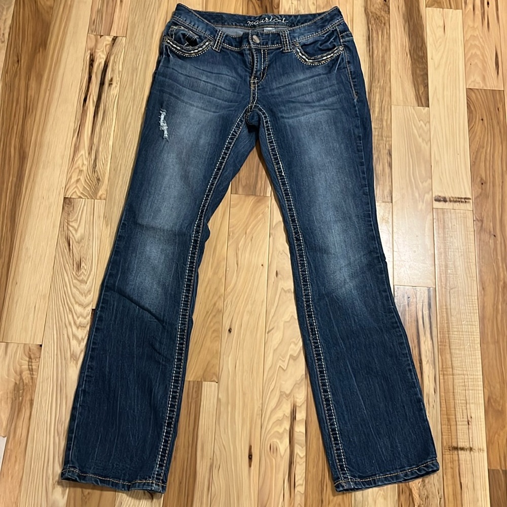 Maurice’s low rise jeans, size 5-6 regular